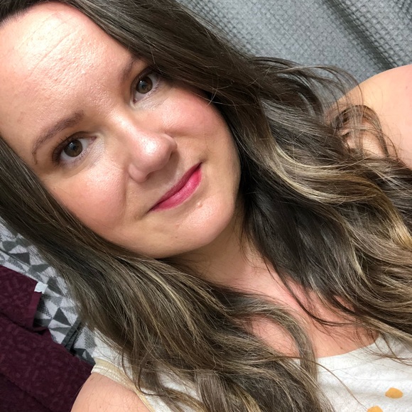 Meet your Posher, Shellie - Picture 1 of 1